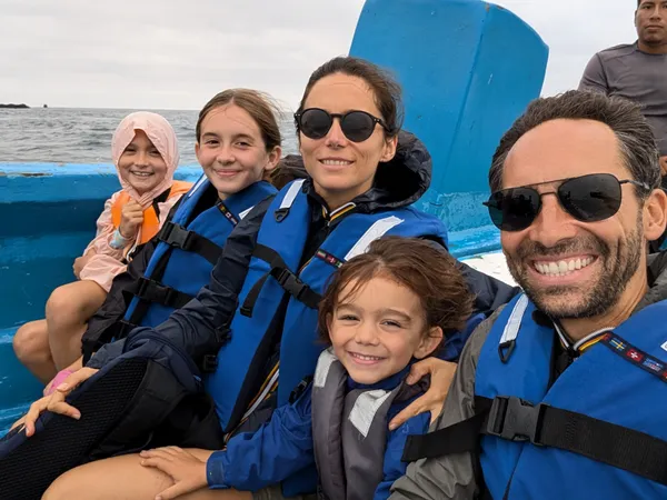 Puerto Lopez, des baleines et du surf