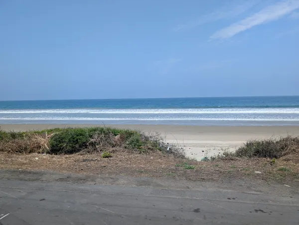 Camping sauvage à Montanita, Equateur